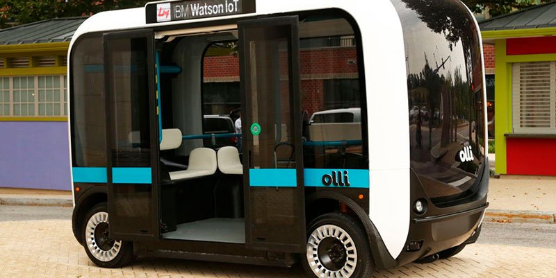 autobus accesible en movimiento