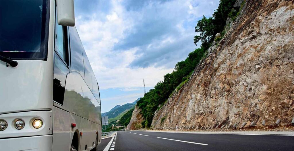 Qué horarios y destinos ofrece General Urquiza en sus servicios