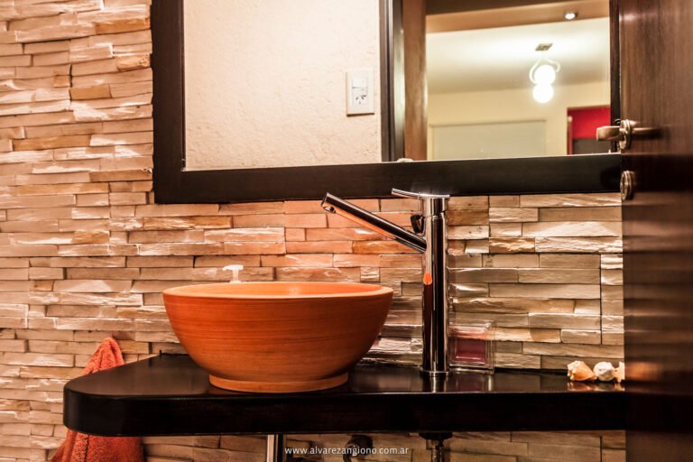 bacha de bano con pie elegante y moderna