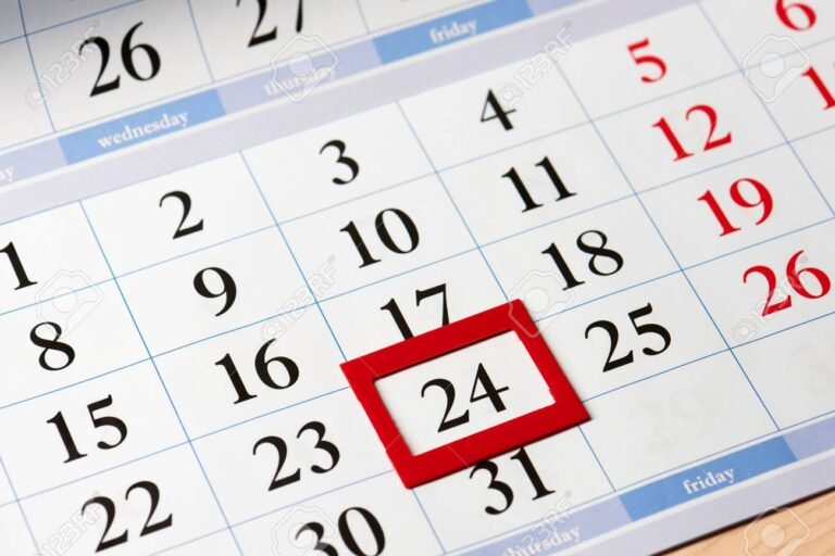 calendario con fechas resaltadas en rojo