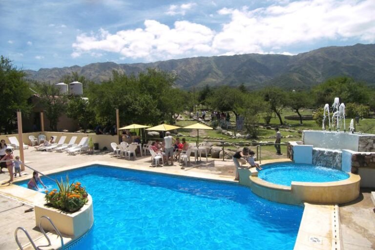 camping en la naturaleza de cerro de oro