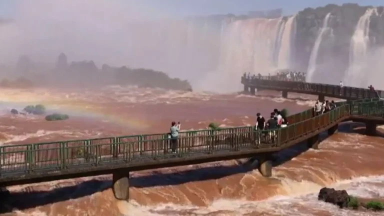 cataratas del iguazu en todo su esplendor 1