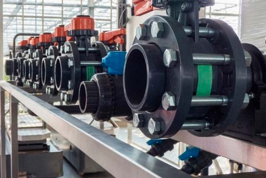 Qué tipos de repuestos hidráulicos ofrece RHI para la industria