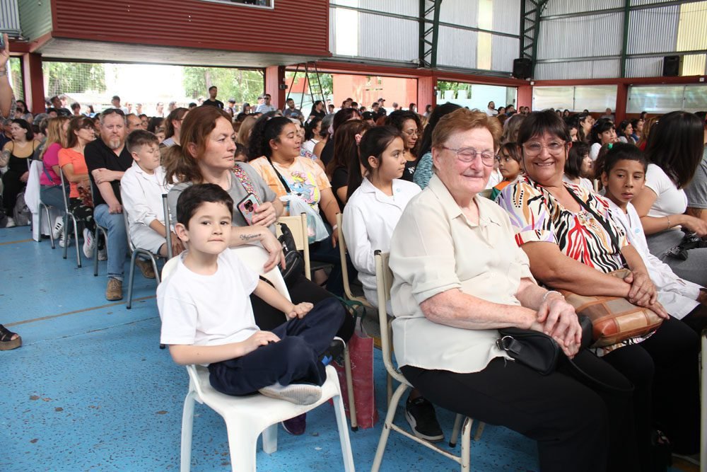 Qué información necesitas sobre la escuela Cornelio Saavedra en Pablo Nogués