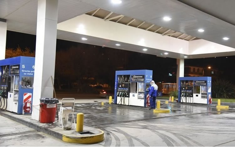 Por qué hay escasez de combustible en Argentina actualmente