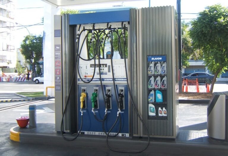 estacion de servicio ypf con dispensador gnc
