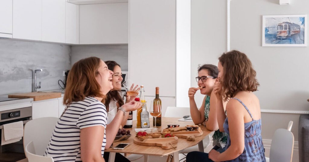 Cómo organizar viajes grupales desde La Plata de manera fácil