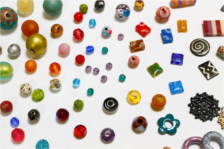 materiales coloridos para bijouterie artesanal