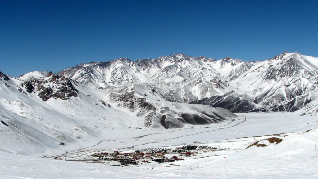 En qué zonas de Mendoza se puede encontrar nieve durante el invierno
