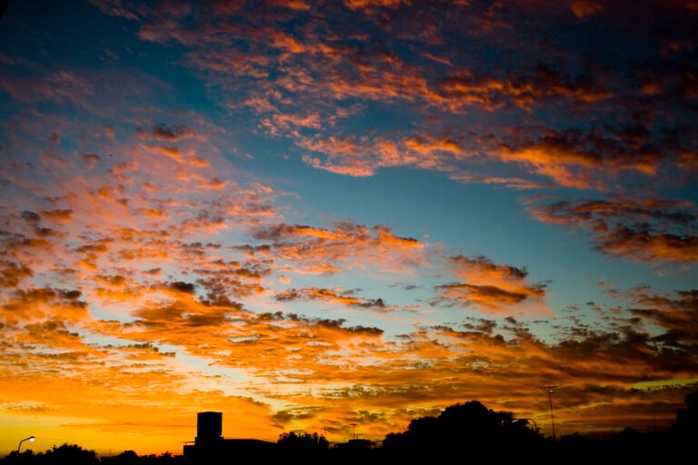 paisaje de villa elisa bajo un cielo nublado
