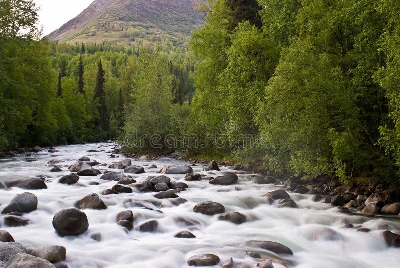 Dónde encontrar alojamiento sobre la ruta en Río Colorado