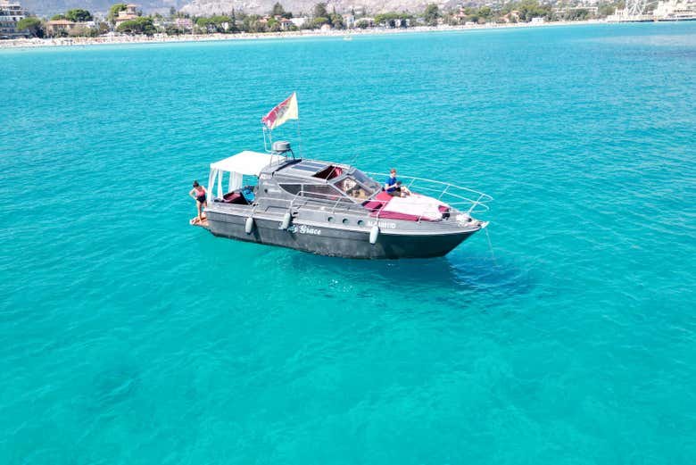 Dónde puedo hacer un paseo en barco por el lago Nahuel Huapi 8 Dónde puedo hacer un paseo en barco por el lago Nahuel Huapi