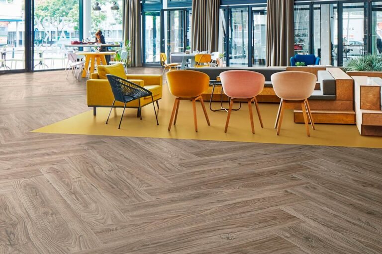 piso de porcelanato imitacion madera elegante