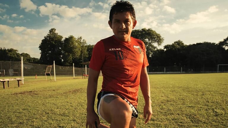 pulga rodriguez en accion en el campo