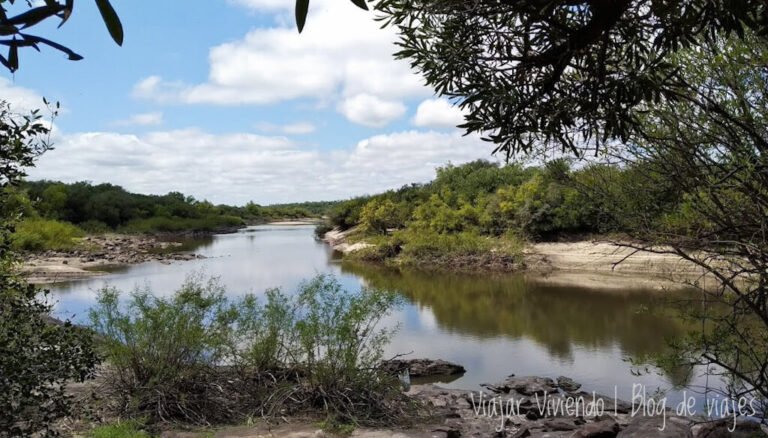 sendero natural hacia camping en entre rios
