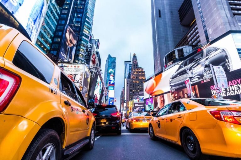 taxi en un paisaje urbano de tigre
