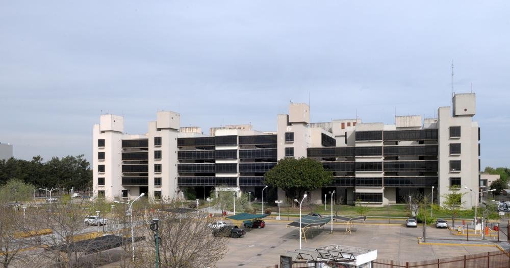 Cuál es el teléfono de los tribunales de Lomas de Zamora en Larroque y Camino Negro