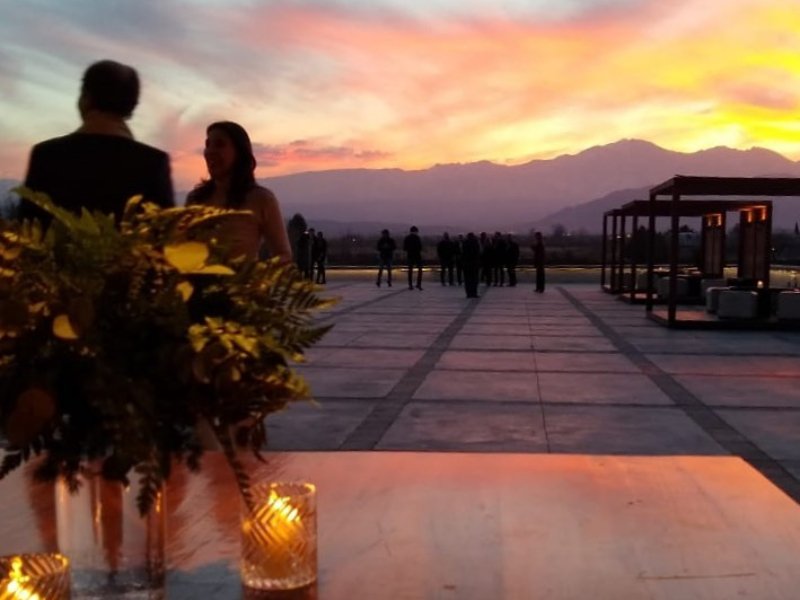 Qué servicios y experiencias ofrece Casa de Uco Vineyards & Wine Resort