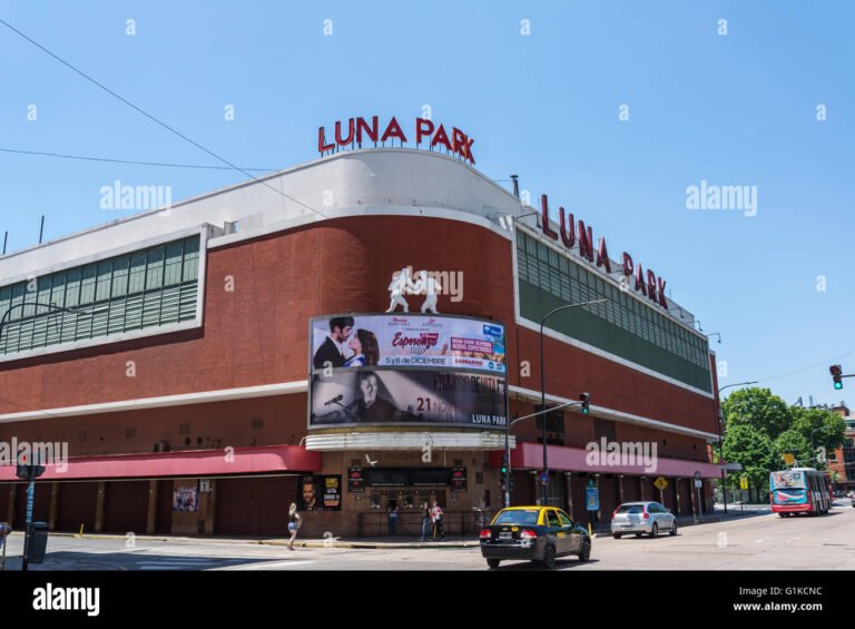 vista exterior del luna park en buenos aires