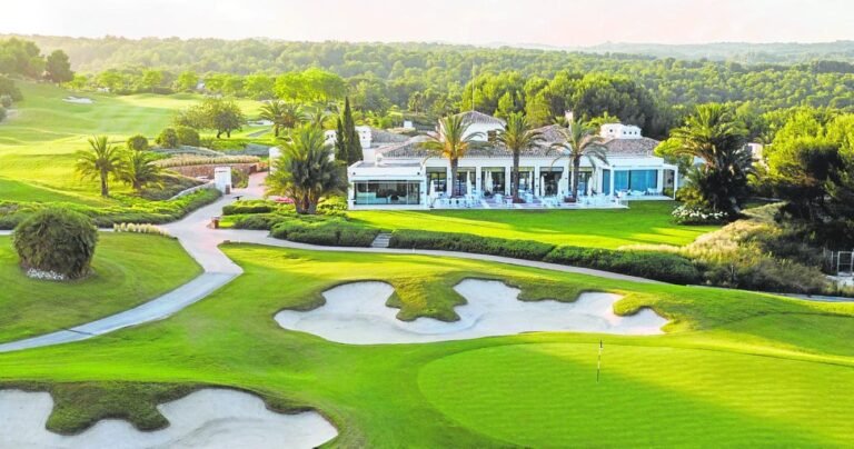 vista panoramica del country club en verano
